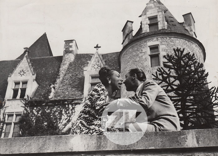 Josephine Baker Et Le Chateau Des Milandes JOSEPHINE BAKER Château Les MILANDES Jo BOUILLON Photo 1950s | eBay
